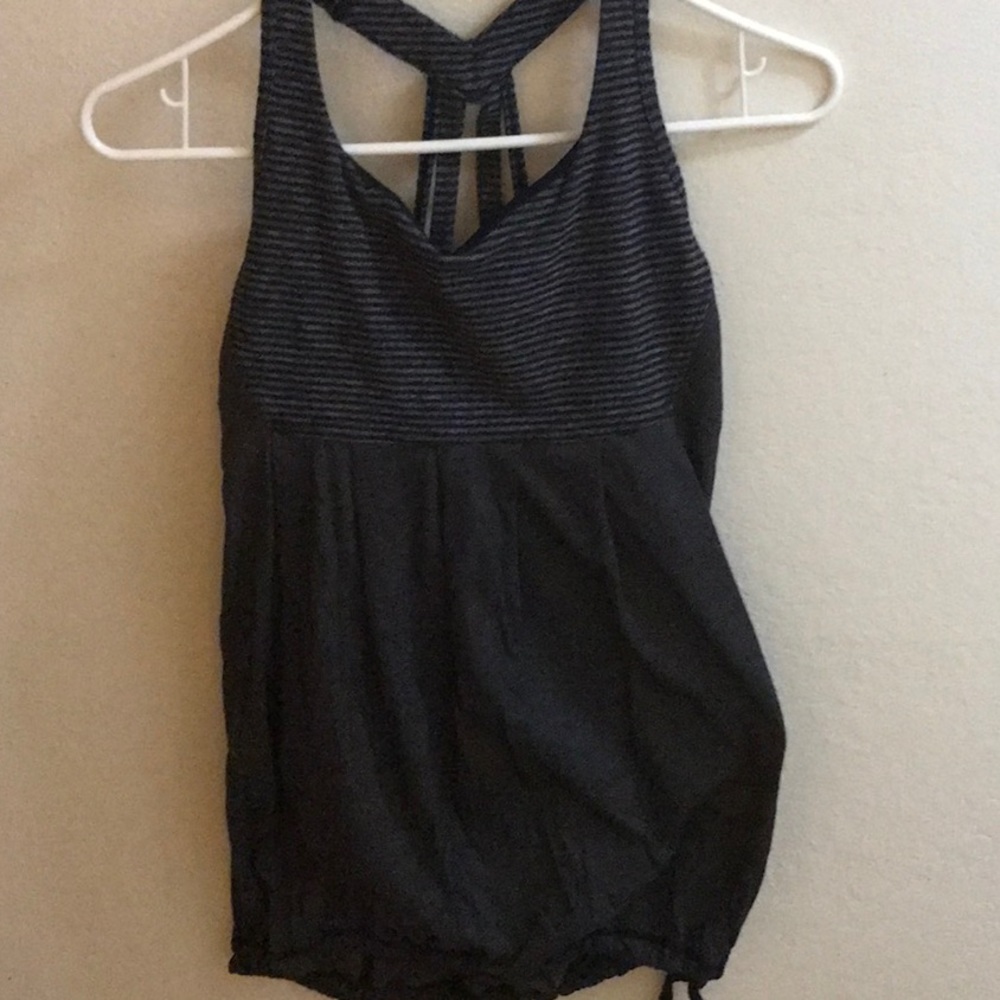 Lululemon top with built in sports bra